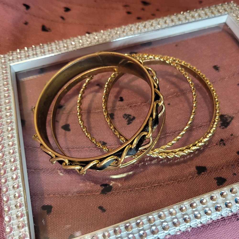 💜Beautiful J Crew bracelet set of 5💜